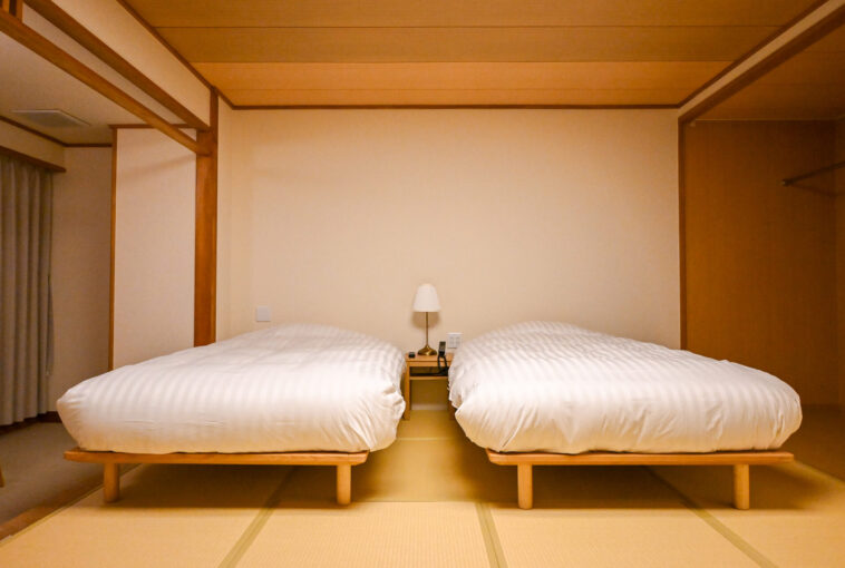 Deluxe Oriental Room (10 Tatami)